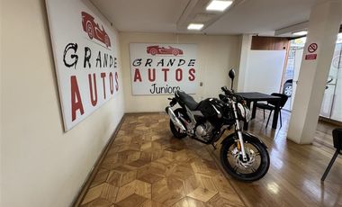 Local Comercial en Arriendo en Las Tranqueras / Vitacura