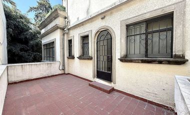 Casa en renta con uso de suelo en la mejor ubicación