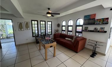 SE VENDE CASA EN VISTAMAR