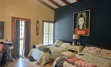 SE VENDE CASA EN LOS LIRIOS (VIA AL VALLE DE ANTON)