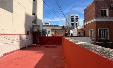 Departamento Tipo Casa en alquiler en Lanus Este