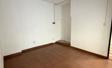 Departamento Tipo Casa en alquiler en Lanus Este