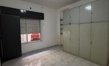 Departamento Tipo Casa en alquiler en Lanus Este