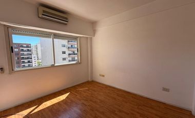 DEPARTAMENTO 2 AMBIENTES VENTA AVELLANEDA BALCON