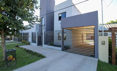 Casa en Alquiler Barrio los Naranjos, Reconquista.