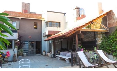 CASA EN BARRIO CANDIOTI SUR