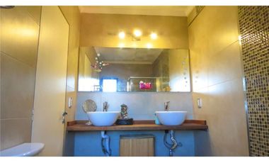 CASA EN BARRIO CANDIOTI SUR