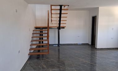Casa en alquiler c/ cochera en Malagueño
