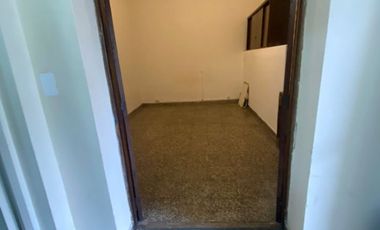 Departamento Tipo Casa en alquiler en Lanus Este