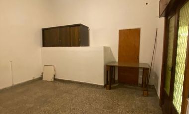 Departamento Tipo Casa en alquiler en Lanus Este