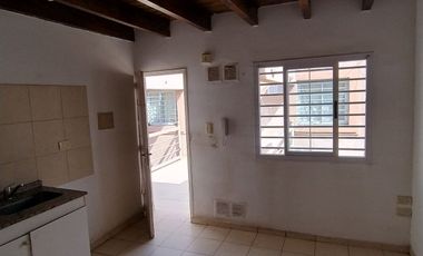 Departamento céntrico un dormitorio 1er piso