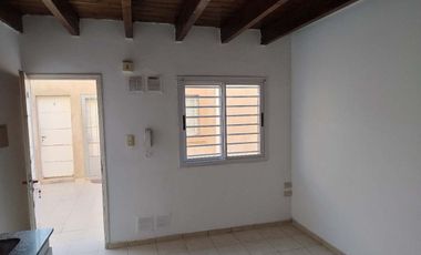 Departamento céntrico un dormitorio 1er piso