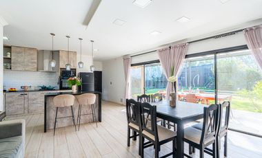 CASA 4 DORMITORIOS GALPON PILETA COUNTRY LOGARITMO