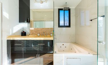 CASA 4 DORMITORIOS GALPON PILETA COUNTRY LOGARITMO