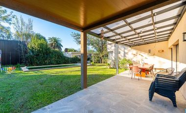 CASA 4 DORMITORIOS GALPON PILETA COUNTRY LOGARITMO