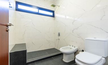 CASA 4 DORMITORIOS GALPON PILETA COUNTRY LOGARITMO