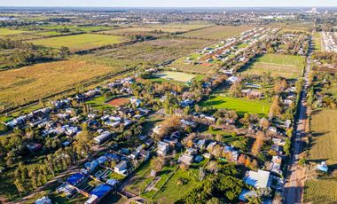 CASA 4 DORMITORIOS GALPON PILETA COUNTRY LOGARITMO