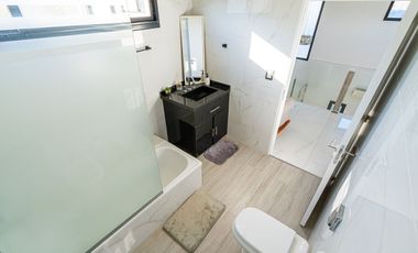 CASA 4 DORMITORIOS GALPON PILETA COUNTRY LOGARITMO