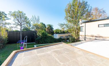 CASA 4 DORMITORIOS GALPON PILETA COUNTRY LOGARITMO