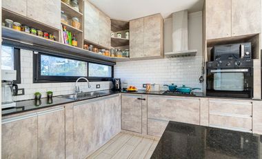 CASA 4 DORMITORIOS GALPON PILETA COUNTRY LOGARITMO