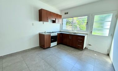 VENTA DUPLEX 3 AMB C/ JARDÍN Y COCHERA - MORÓN