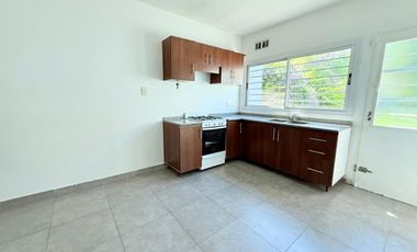 VENTA DUPLEX 3 AMB C/ JARDÍN Y COCHERA - MORÓN