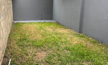 VENTA DUPLEX 3 AMB C/ JARDÍN Y COCHERA - MORÓN