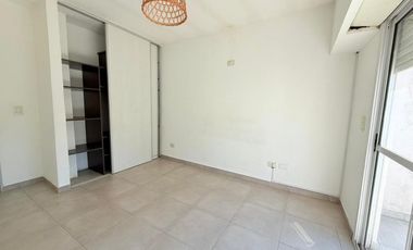VENTA DUPLEX 3 AMB C/ JARDÍN Y COCHERA - MORÓN