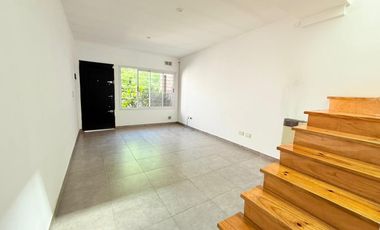 VENTA DUPLEX 3 AMB C/ JARDÍN Y COCHERA - MORÓN