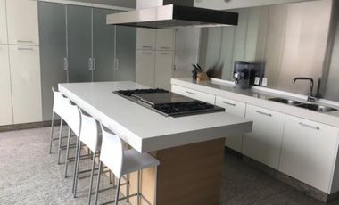 RENTA CASA EN PRIVADA - AMUEBLADA Y EQUIPADA - BOSQUE DE TECAS - BOSQUES DE LAS LOMAS