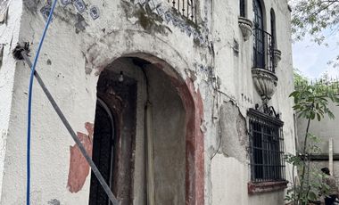 VENDE CASA EN  ROMA SUR.CATALOGA con uso de suelo Mixto A  EXCELENTE UBICACION