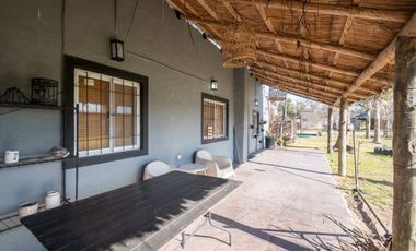 VENTA QUINTA EN ARROYO LEYES - 3 DORMITORIOS