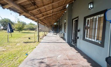 VENTA QUINTA EN ARROYO LEYES - 3 DORMITORIOS