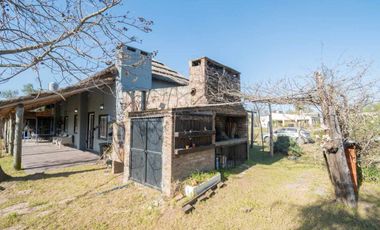 VENTA QUINTA EN ARROYO LEYES - 3 DORMITORIOS