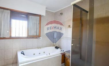 CASA EN VENTA CITY BELL