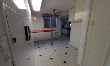 REMAX vende Casa de Categoria. Excelente ubicación