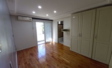 REMAX vende Casa de Categoria. Excelente ubicación