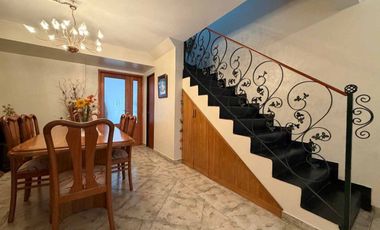 VENTA TRIPLEX 4 AMB/ VILLA LUGANO COCHERA PATIO