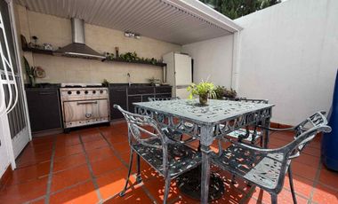 VENTA TRIPLEX 4 AMB/ VILLA LUGANO COCHERA PATIO