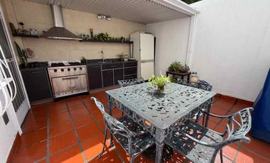 VENTA TRIPLEX 4 AMB/ VILLA LUGANO COCHERA PATIO