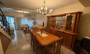 VENTA TRIPLEX 4 AMB/ VILLA LUGANO COCHERA PATIO