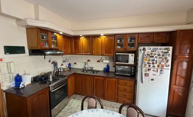 VENTA TRIPLEX 4 AMB/ VILLA LUGANO COCHERA PATIO
