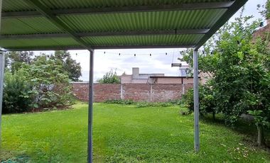 VENTA CASA 2 DORMITORIOS EN PUJATO