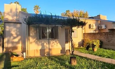 VENTA CASA 3 DORMITORIOS EN TORINO