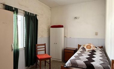 VENTA CASA  EN EL BARRIO SUR.
