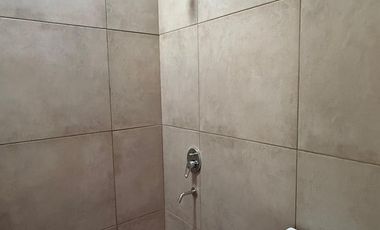 VENTA CASITA 2 DORM BARRIO PARQUE