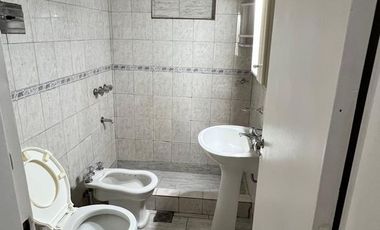 Casa 3 ambientes con cochera + Depto