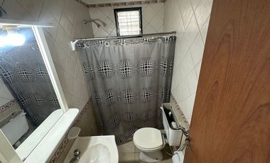 Casa 3 ambientes con cochera + Depto