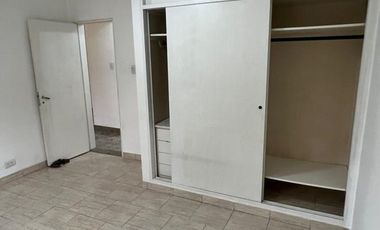 Casa 3 ambientes con cochera + Depto