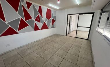 ALQUILO OFICINAS EN EL CENTRO DE LANUS